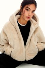 Kapusonlu Suni Kurk Efektli Ceket - Resim 3