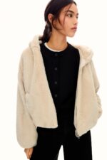 Kapusonlu Suni Kurk Efektli Ceket - Resim 4