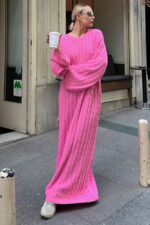 Pembe Bisiklet Yaka Sac Orgulu Kadin Triko Midi Elbise - Resim 1