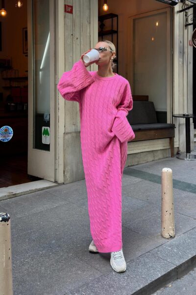 Pembe Bisiklet Yaka Sac Orgulu Kadin Triko Midi Elbise - Resim 2