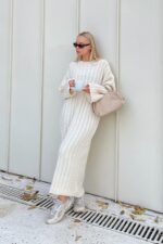 Bej Bisiklet Yaka Sac Orgulu Kadin Triko Midi Elbise - Resim 3