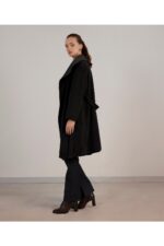 Biye Detayli Palto - Resim 3