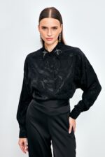 Yaka Aksesuarli Desenli Gomlek Siyah - Resim 3