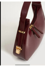 Kadin Rugan Deri Sorelis Baget Cherry Bag Fermuar Kapamali Aski Detayli Kol Cantasi - Resim 3