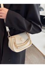 Krem Zincirli Baget Canta - Resim 3